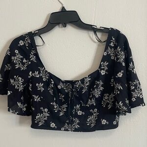 Forever 21 Black Floral Tie-Front Crop Blouse